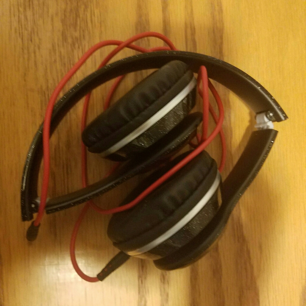 Ardene Foldable Headphones